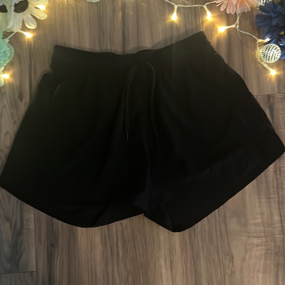 Surfing Top and Shorts Set - Picture 8 of 12